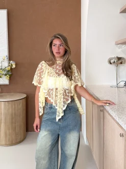 Bella Lace Top geel