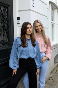 Blouse satin Nora baby blauw