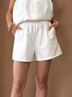 Dewi short