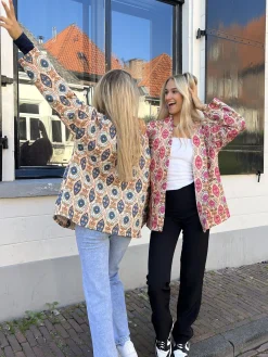 Jas Maeve roze