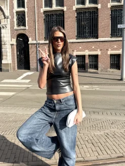 Leren top off shoulder Valerie zwart