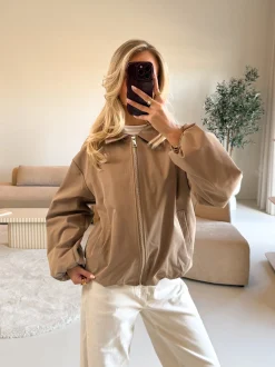 Millie jas licht camel