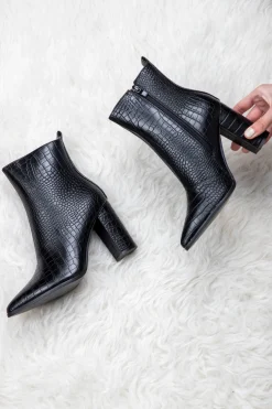 One more black croco