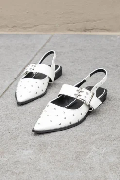 Puntige loafers studs wit