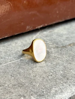 Ring Pearl Love