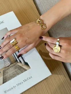Sabrina ring