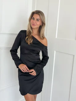 Satin dress Jessy zwart
