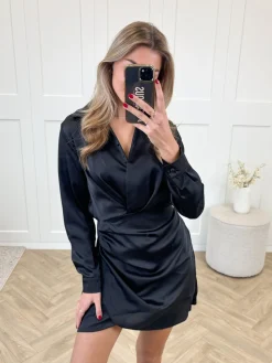 Satin dress Noa zwart