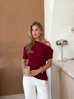 Top off shoulder Candice bordeaux