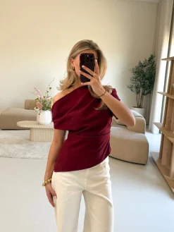 Top off shoulder Candice bordeaux