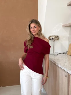 Top off shoulder Candice bordeaux