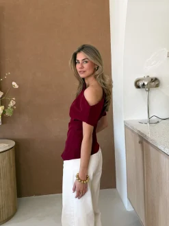 Top off shoulder Candice bordeaux