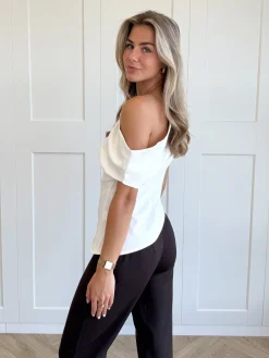 Top off shoulder Candice wit