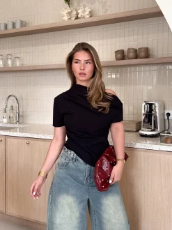 Top off shoulder Candice zwart