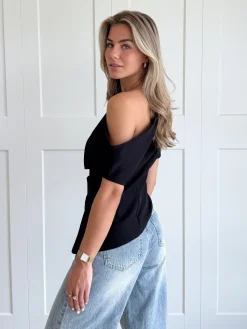 Top off shoulder Candice zwart