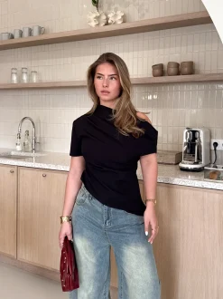 Top off shoulder Candice zwart