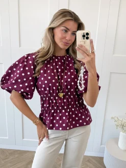 Top polkadots fuchsia