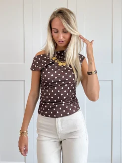Top Valerie bruin