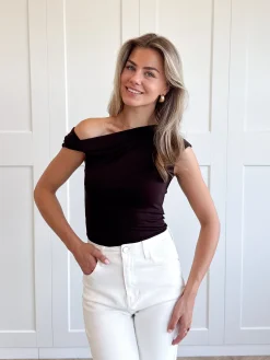 Top Yael bruin