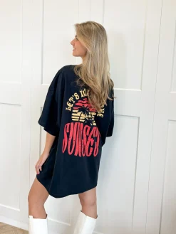 T-shirt Sunset zwart